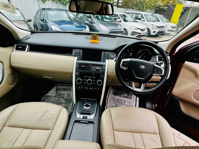 Second-hand 2019 Land Rover Discovery HSE 3.0 TD6 for sale in Faridabad-9
