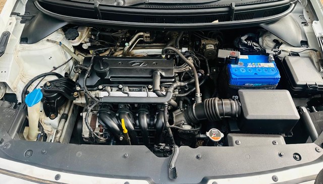 Hyundai i20 Asta 1.2 Second-hand 2017 Hyundai i20 Asta 1.2 for sale in Nashik-8