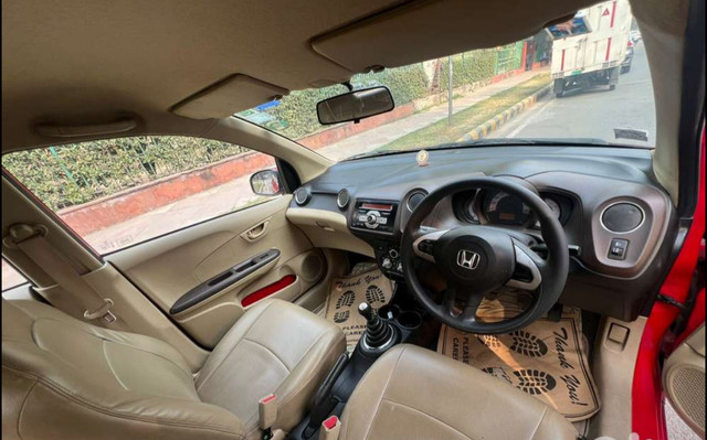 Second-hand 2012 Honda Brio S MT for sale in New Delhi-4