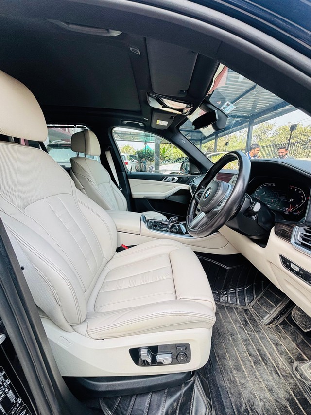 Second-hand 2020 BMW X5 xDrive 40i M Sport for sale in Jaipur-16