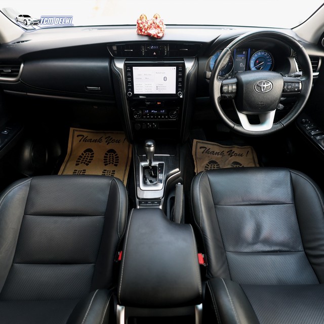 Second-hand 2023 Toyota Fortuner 4X2 Diesel AT for sale in New Delhi-3