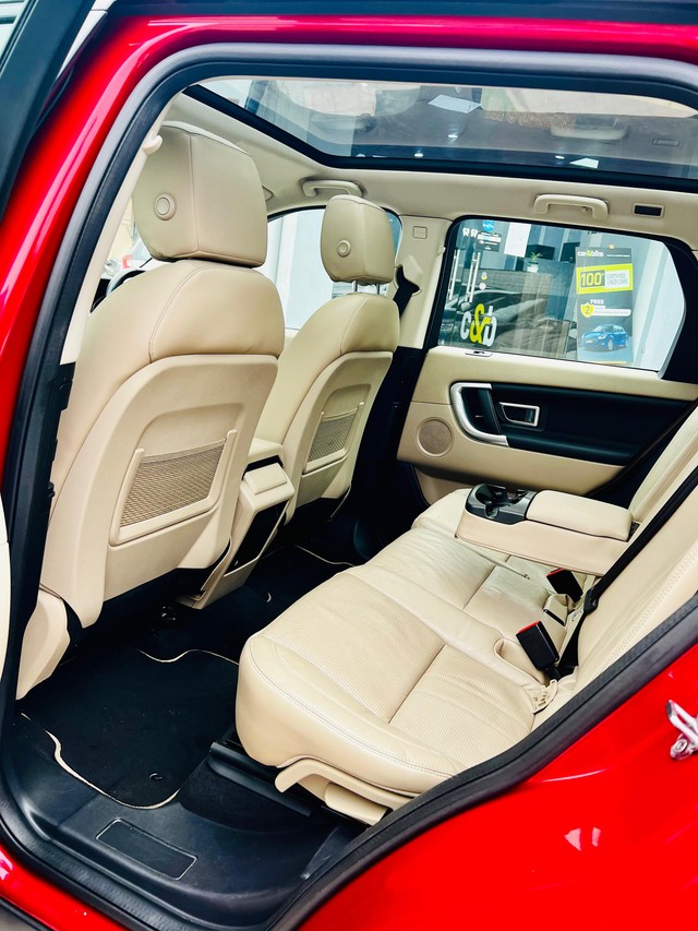 Second-hand 2019 Land Rover Discovery HSE 3.0 TD6 for sale in Faridabad-8