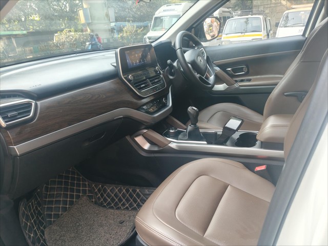 Tata Harrier XZ BSIV Second-hand 2019 Tata Harrier XZ BSIV for sale in New Delhi-10
