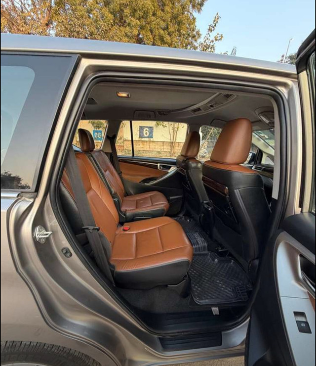 Second-hand 2016 Toyota Innova 2.5 G (Diesel) 7 Seater BS IV for sale in New Delhi-10