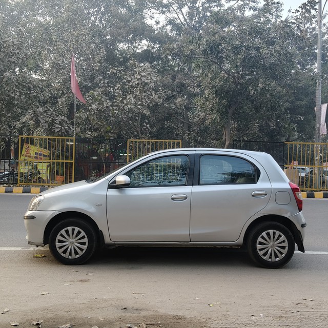 Second-hand 2013 Toyota Etios Liva G for sale in Gurgaon-4