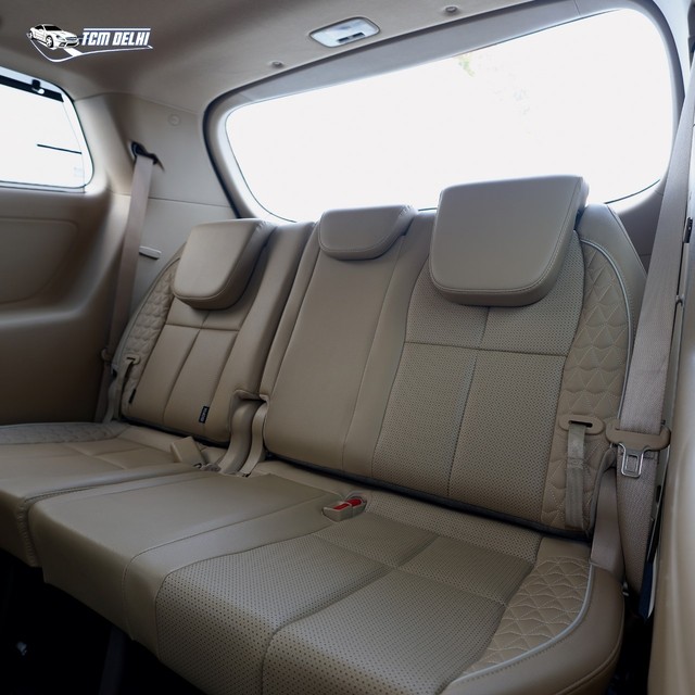 Second-hand 2022 Kia Carnival Limousine Plus for sale in New Delhi-6