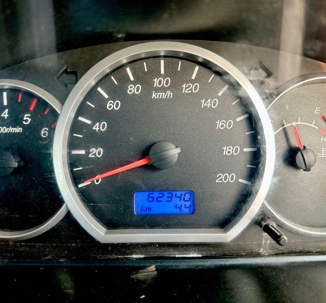 Second-hand 2013 Chevrolet Enjoy Petrol LS 7 Seater for sale in Surat-7