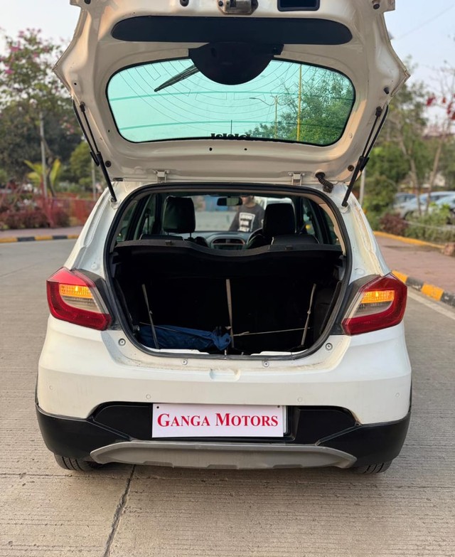 Second-hand 2018 Tata Tiago NRG Diesel for sale in Indore-4