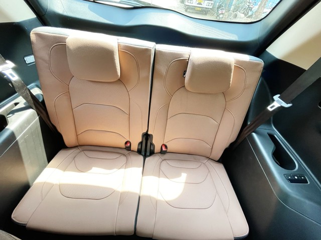 Second-hand 2023 MG Hector Plus 1.5 Turbo Savvy Pro CVT 7 Str BSVI for sale in Mumbai-13