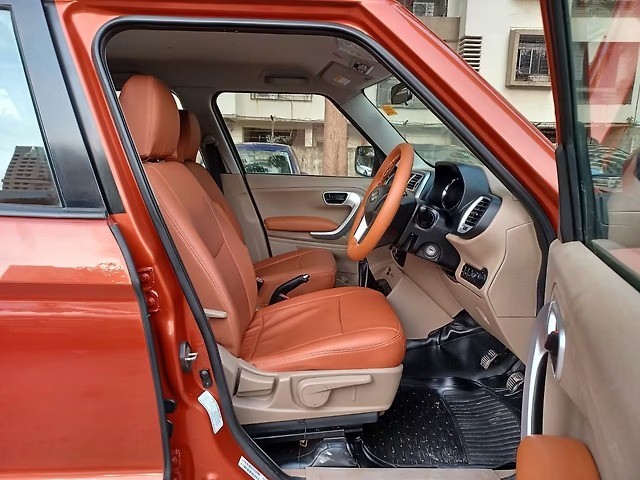 Second-hand 2016 Mahindra TUV 300 T8 for sale in Mumbai-7