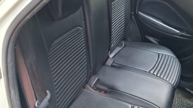 Second-hand 2024 Maruti Suzuki Baleno Zeta AMT for sale in Lucknow-5