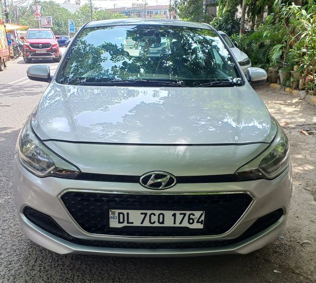 Hyundai i20 Petrol Magna Second-hand 2018 Hyundai i20 Petrol Magna for sale in New Delhi