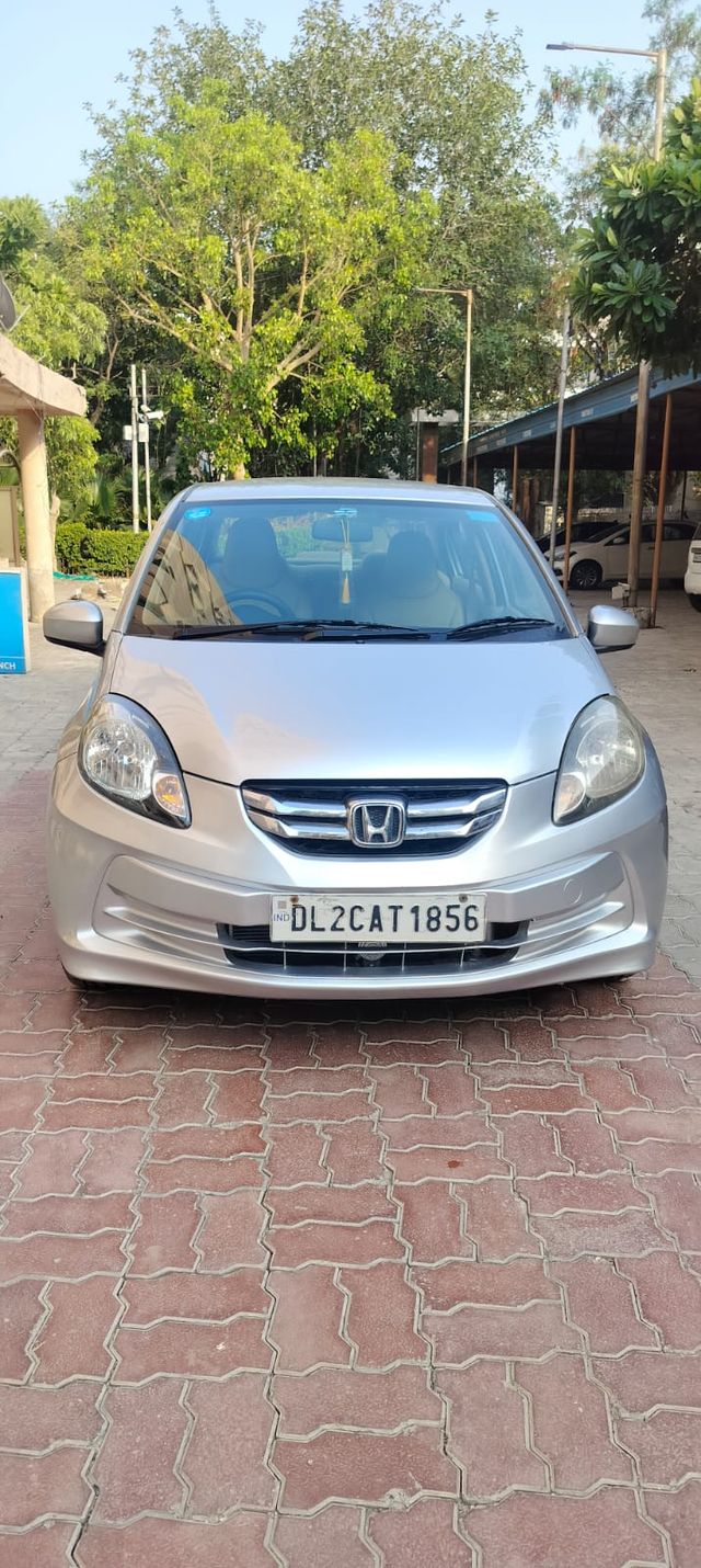 Honda Amaze S i-Vtech Second-hand 2014 Honda Amaze S i-Vtech for sale in New Delhi