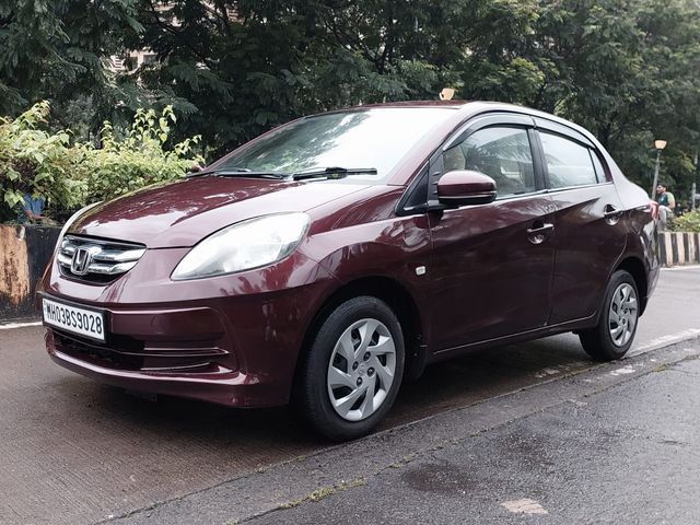Honda Amaze एस रेनफोर्स्ड i-Dtech Second-hand 2015 Honda Amaze एस रेनफोर्स्ड i-Dtech for sale in Mumbai