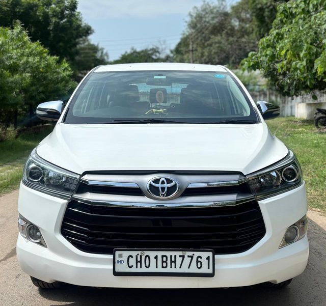Toyota Innova Crysta 2.4 ZX MT BSIV Second-hand 2016 Toyota Innova Crysta 2.4 ZX MT BSIV for sale in Chandigarh