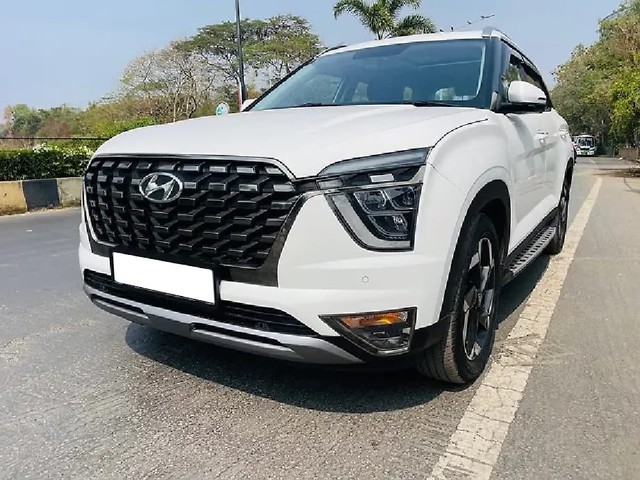 Second-hand 2024 Hyundai Alcazar Signature (O) 7-Seater Diesel AT for sale in Mumbai-1