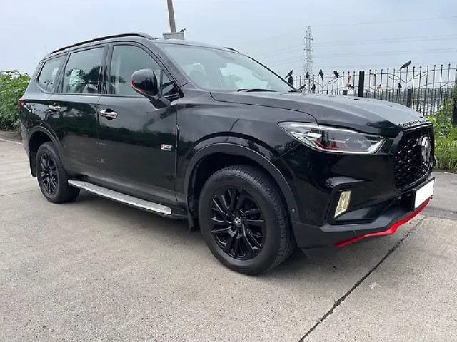 Second-hand 2023 MG Gloster Black Storm 4x2 6Str for sale in Mumbai-7