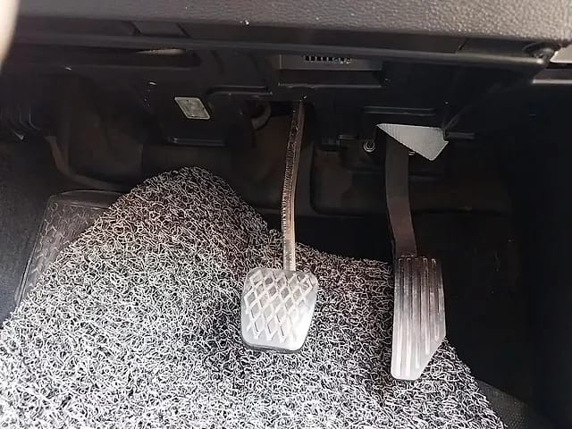 Second-hand 2023 MG Gloster Black Storm 4x2 6Str for sale in Mumbai-13