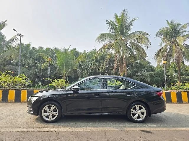 Skoda Octavia Style Second-hand 2022 Skoda Octavia Style for sale in Mumbai-4