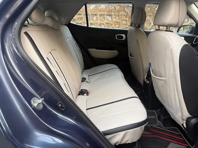 Second-hand 2024 Hyundai Venue S Opt Turbo DCT for sale in Mumbai-13