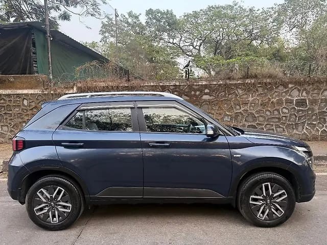 Second-hand 2024 Hyundai Venue S Opt Turbo DCT for sale in Mumbai-1