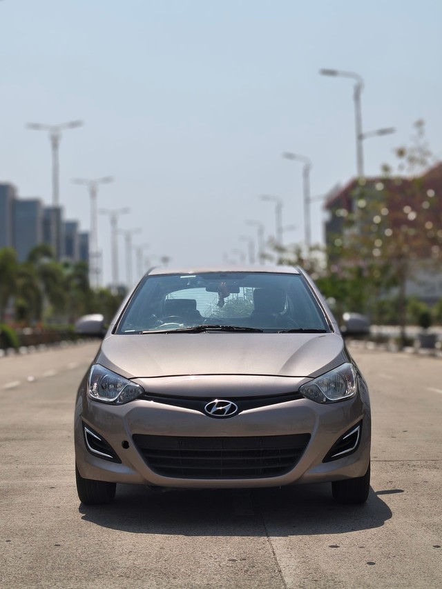 Second-hand 2013 Hyundai i20 Magna 1.4 CRDi (Diesel) for sale in Surat-0