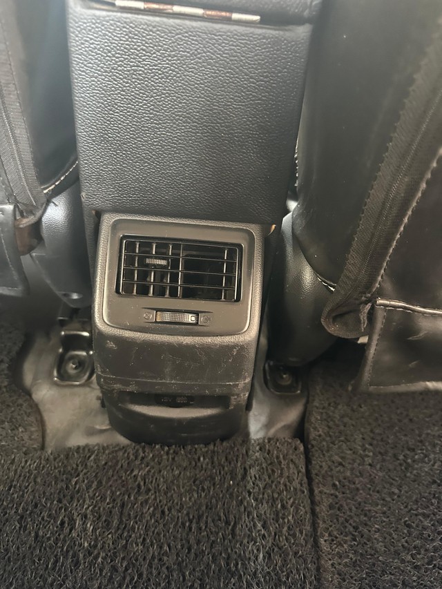 Second-hand 2018 Hyundai Grand i10 1.2 CRDi Sportz for sale in Surat-14