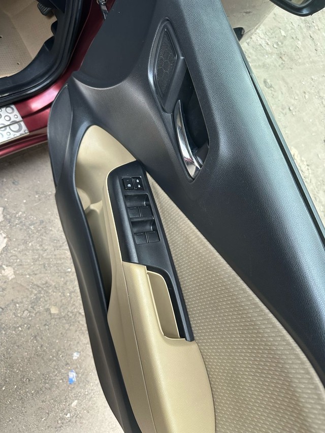 Second-hand 2017 Honda City i VTEC SV for sale in Surat-9