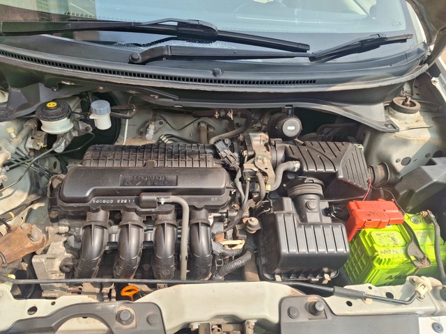 Second-hand 2014 Honda Brio E MT for sale in Surat-2