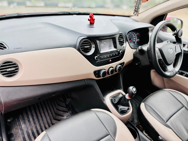 Second-hand 2017 Hyundai Grand i10 Sportz for sale in Surat-8