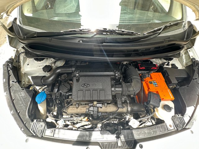 Second-hand 2018 Hyundai Grand i10 1.2 CRDi Sportz for sale in Surat-6