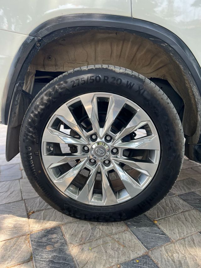 Toyota Fortuner 2.8 2WD MT BSIV Second-hand 2017 Toyota Fortuner 2.8 2WD MT BSIV for sale in Indore