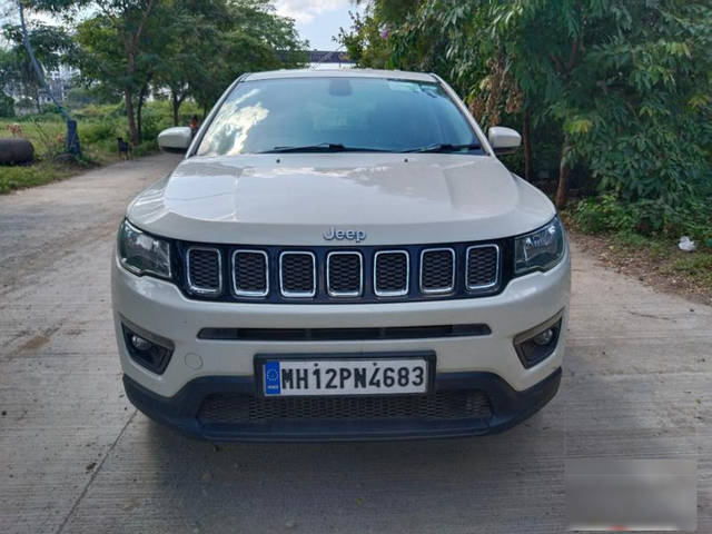 https://images10.gaadi.com/usedcar_image/original/z_blur_img_641018ce37bab_1678776526.jpg?imwidth=6400