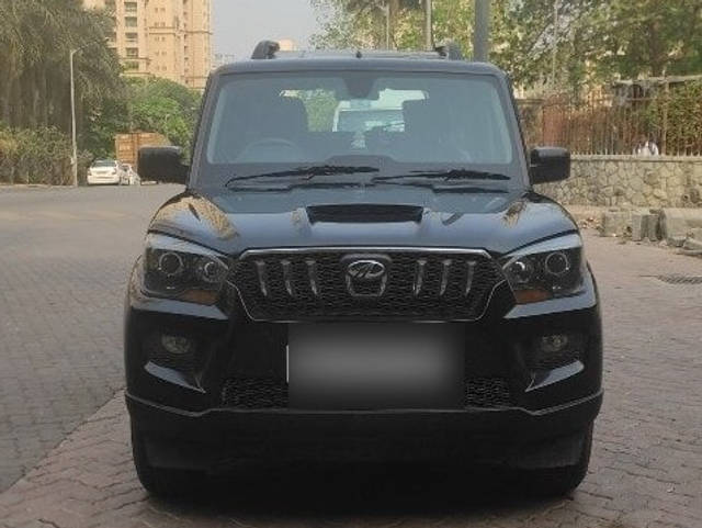 https://images10.gaadi.com/usedcar_image/original/zz1_crop_img_641307b8becea_1678968760.jpg?imwidth=6401