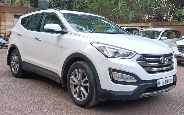 https://images10.gaadi.com/usedcar_image/original/zz1_crop_img_642e48c8e3f04_1680754888.jpg?imwidth=6400