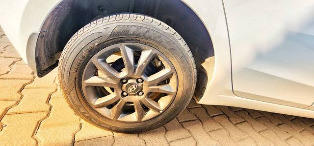 https://images10.gaadi.com/usedgaadi-sellcar/UsedCar/002ff700-0d15-46e2-a74d-6bc351556af4/ec1101d3-888b-4088-a258-9d8bb36d1d23.jpeg?imwidth=6402