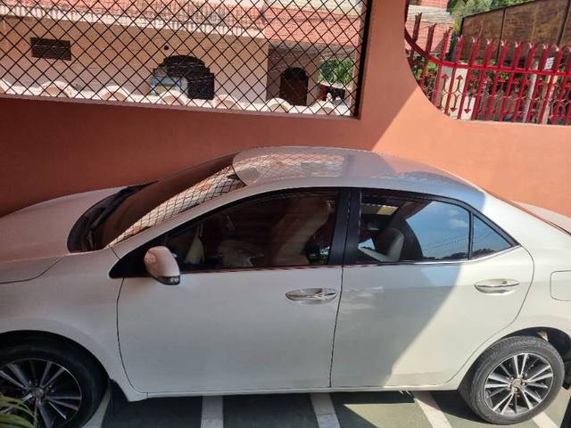 https://images10.gaadi.com/usedgaadi-sellcar/UsedCar/004ac7d4-ea5a-4123-928c-4cd61e08a2e0/067f1635-1e74-46f9-9bf6-6eb5b8636f27.jpg?imwidth=6400