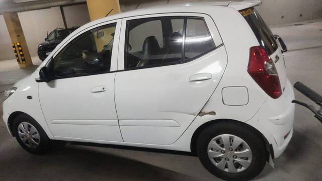 https://images10.gaadi.com/usedgaadi-sellcar/UsedCar/006bfc47-c382-4dea-adc4-be855a700da3/06ac0578-c5ba-45ae-9a8a-f285d305dc9a.jpeg?imwidth=6400