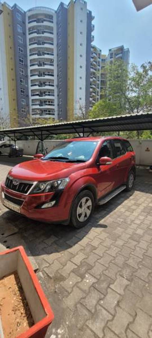 https://images10.gaadi.com/usedgaadi-sellcar/UsedCar/006d7c44-9ca7-488b-a667-088a57276be6/de64be52-c46e-4a1d-ad54-b2c7841ceff1.jpeg?imwidth=6400