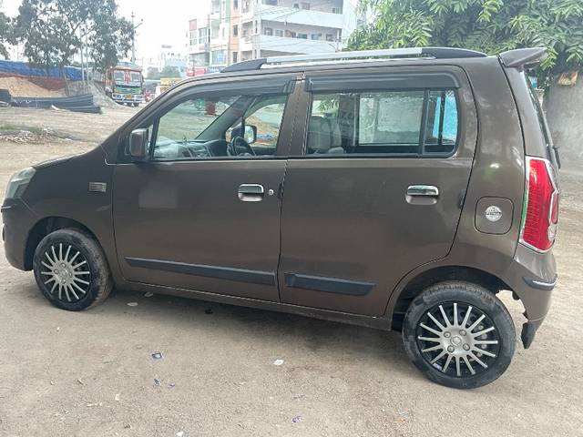 https://images10.gaadi.com/usedgaadi-sellcar/UsedCar/0071359a-09e2-4f76-9294-c7378a44787b/19b14ac8-37a4-4053-bba1-df986308c109.jpeg?imwidth=6402