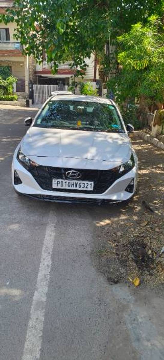 https://images10.gaadi.com/usedgaadi-sellcar/UsedCar/008f9a8e-3089-425f-823a-dd48b7cc3f90/a37f76ac-2647-400f-9acb-daad3c36e434.jpg?imwidth=6400