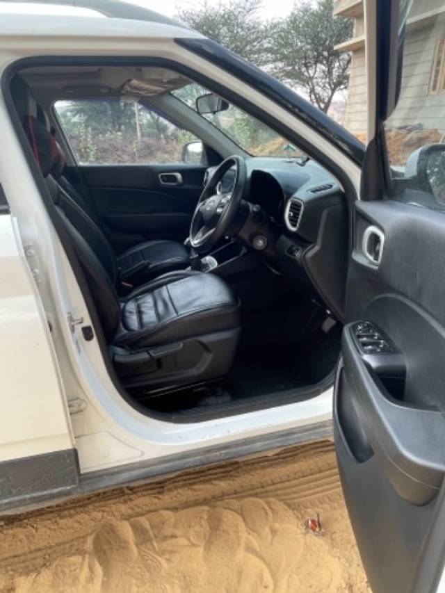 https://images10.gaadi.com/usedgaadi-sellcar/UsedCar/00bfd126-6e0d-47cd-ab62-7870b199f362/46d8b1dc-d220-4fba-acc1-a75d71f8e7a6.jpeg?imwidth=6402