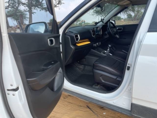 https://images10.gaadi.com/usedgaadi-sellcar/UsedCar/00bfd126-6e0d-47cd-ab62-7870b199f362/586211b5-644e-42c9-8801-7c05d843018d.jpeg?imwidth=6401
