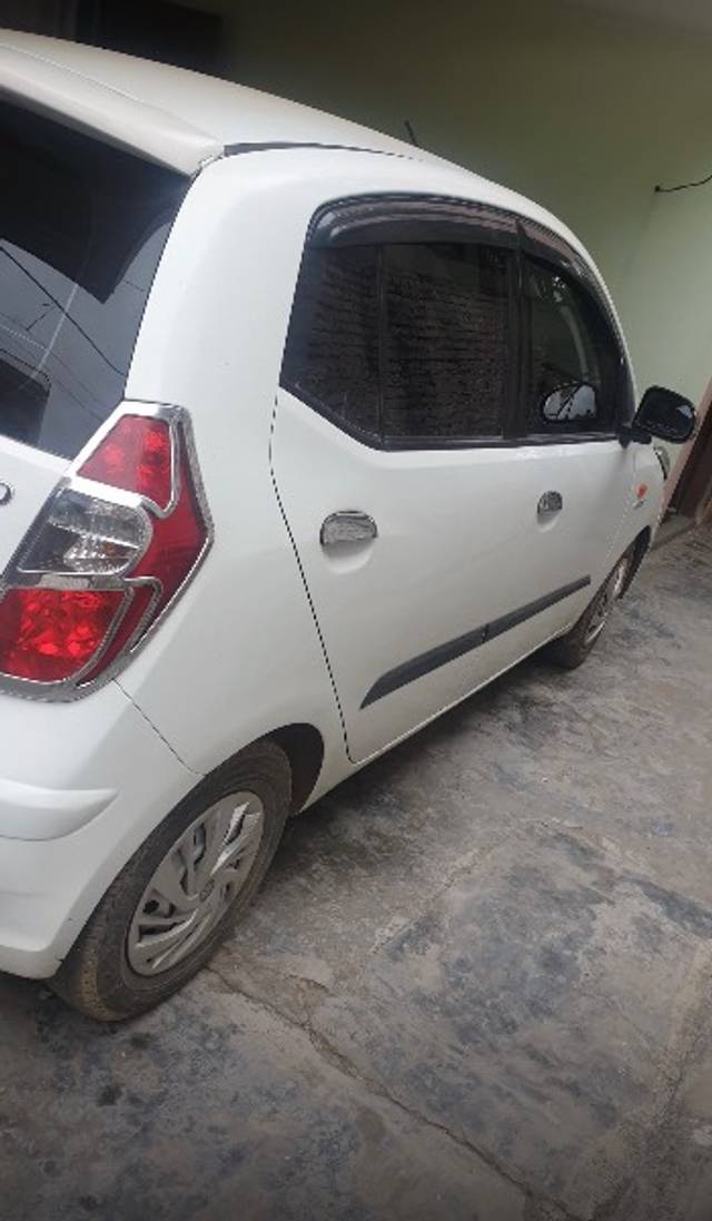 https://images10.gaadi.com/usedgaadi-sellcar/UsedCar/00c774c5-3eec-4614-acee-44be0bc4c3b1/85cb01d9-d915-4931-9c11-8fa967e63524.jpeg?imwidth=6401