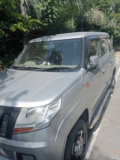 Mahindra TUV 300 T4 Plus Mahindra TUV 300 T4 Plus