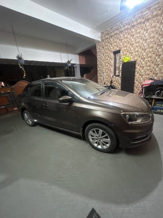 https://images10.gaadi.com/usedgaadi-sellcar/UsedCar/00e3d250-a9aa-413c-b5e2-6963508fa8b0/4a8d0034-b57d-4b52-ab24-fc9326d7641f.jpg?imwidth=6400