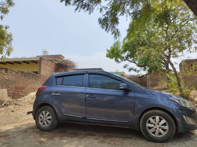 https://images10.gaadi.com/usedgaadi-sellcar/UsedCar/00e84464-fa33-4d8d-88d0-bda6f3828909/8acd0768-1764-4a5b-8289-82bbb4758f3b.jpg?imwidth=6401