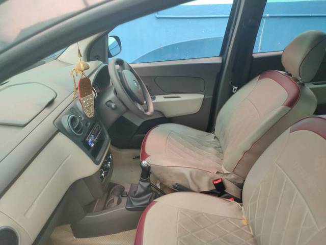 https://images10.gaadi.com/usedgaadi-sellcar/UsedCar/01105d0c-cccb-4239-af02-fb8619d05c24/66014f77-25b2-44f5-99a8-ebffc08c2d76.jpeg?imwidth=6402