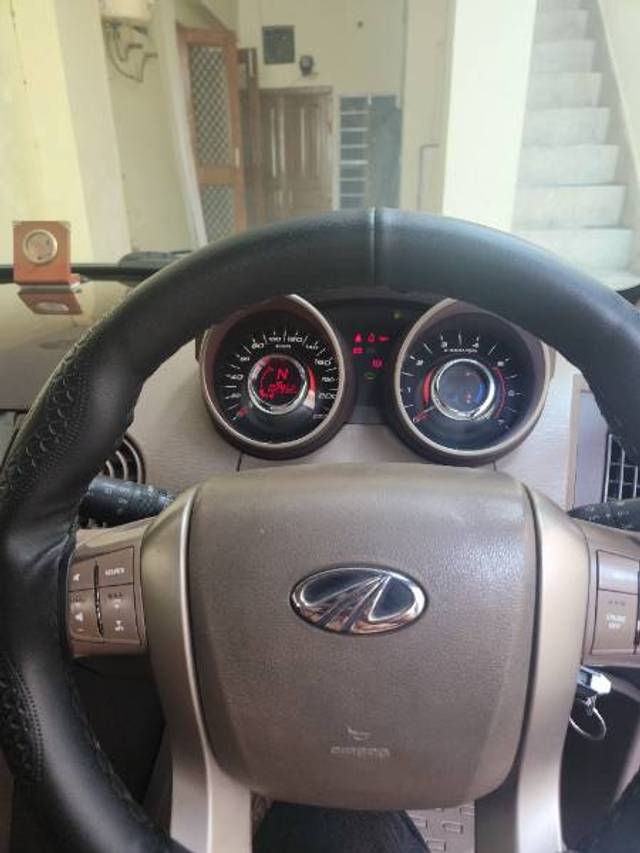 https://images10.gaadi.com/usedgaadi-sellcar/UsedCar/0116863d-c955-4352-aba4-394217ad18fb/fb5d0bda-c41b-453a-93e5-bd13e8231ec3.jpg?imwidth=6402