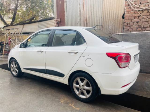 https://images10.gaadi.com/usedgaadi-sellcar/UsedCar/011ec266-5268-4316-8663-3f31cf8e2113/74b5a278-5b47-472b-9980-be2de5c9e9e1.jpeg?imwidth=6402